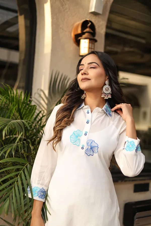 Bainkutpuri_Women's_Cotton_White_Embroidered_co-ord_set