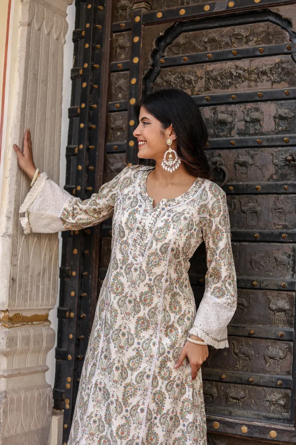 White_Rayon_Printed_Kurta_Pant_Set_For_Women