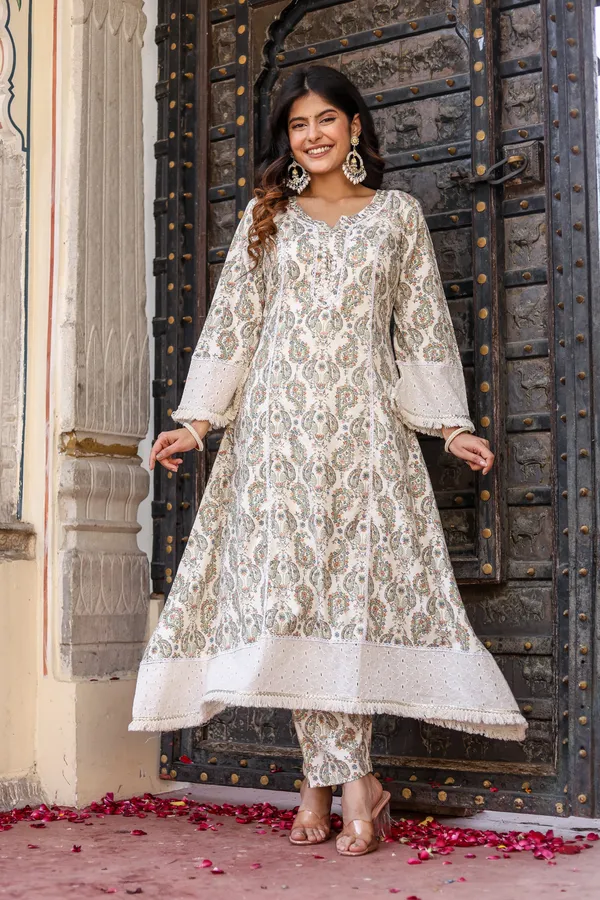 White_Rayon_Printed_Kurta_Pant_Set_For_Women