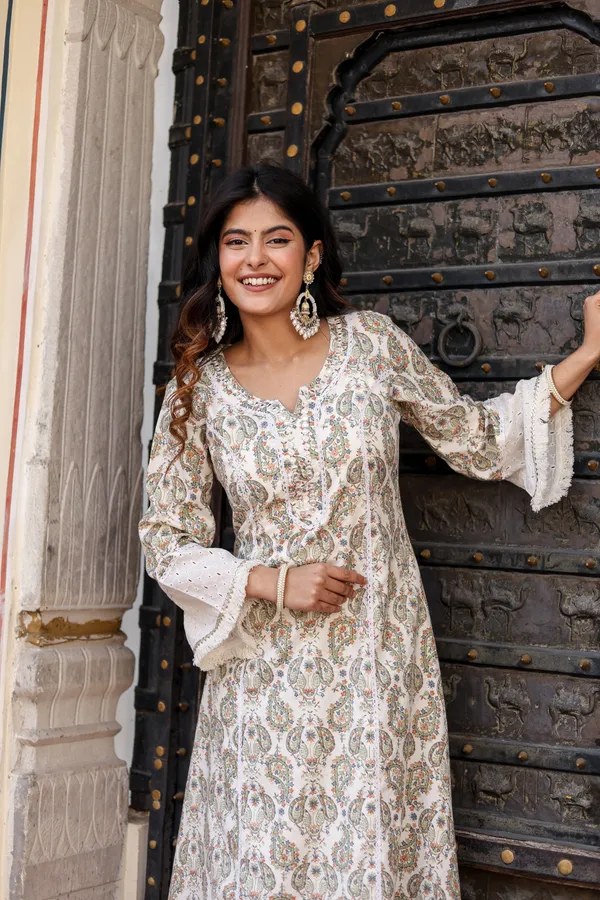 White_Rayon_Printed_Kurta_Pant_Set_For_Women