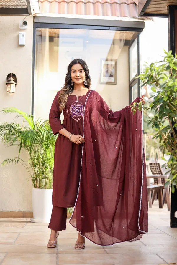 Bainkutpuri_Women's_Pure_Cotton_Handcrafted_Ethnic_Suit_Set_For_Women