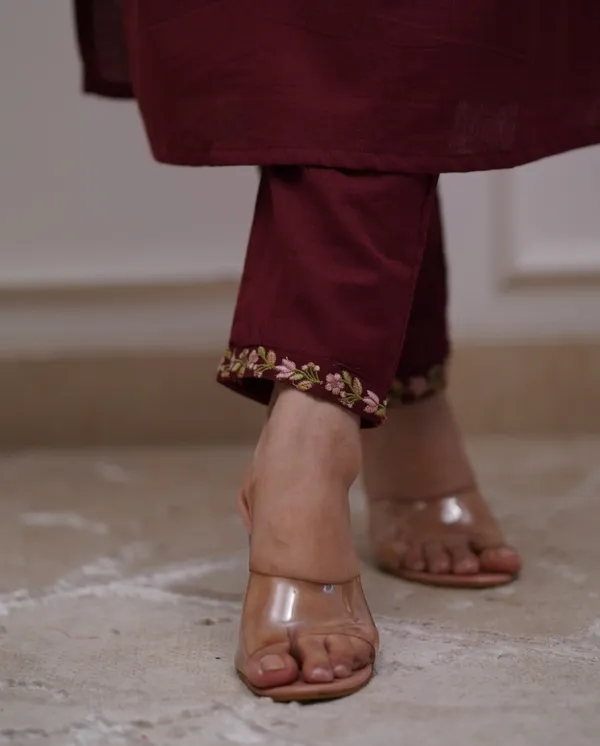 Maroon_Cotton_Embroidered_Ethnic_Suit_Set_For_Women