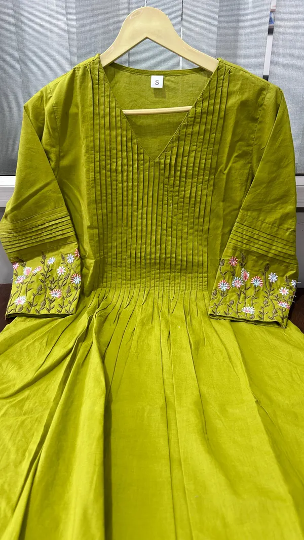 Green_Flared_Kurti_With_Embroidered_Sleeves_For_Women