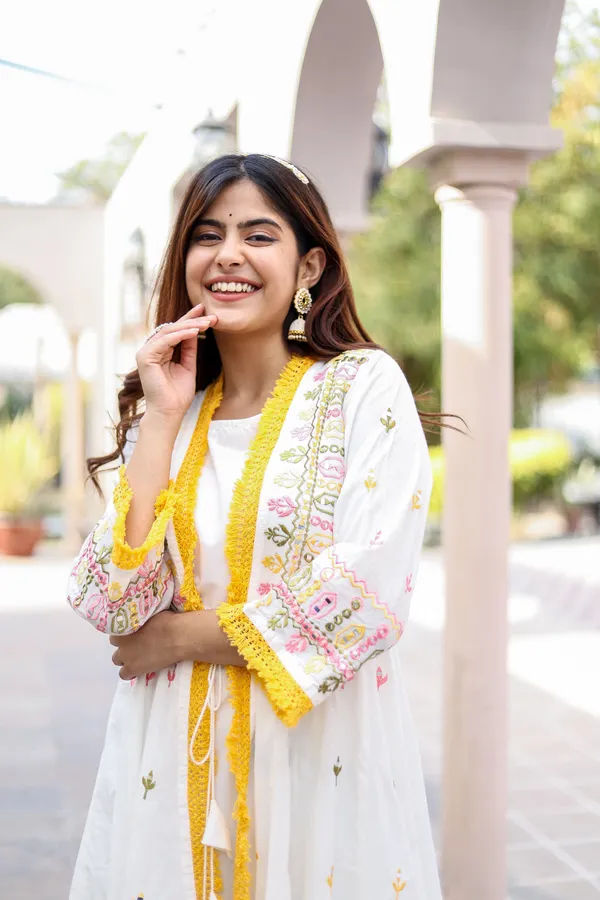 Bainkutpuri_Women_White_embroidered_Designer_Dress_set
