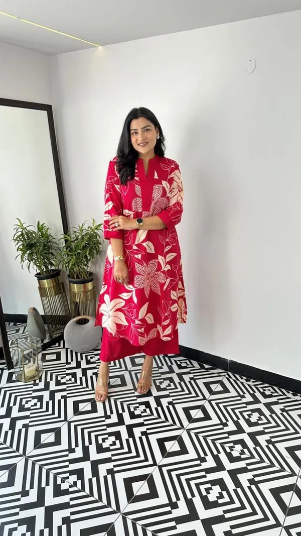 Red_Floral_Printed_Kurta_Pant_Set_For_Women