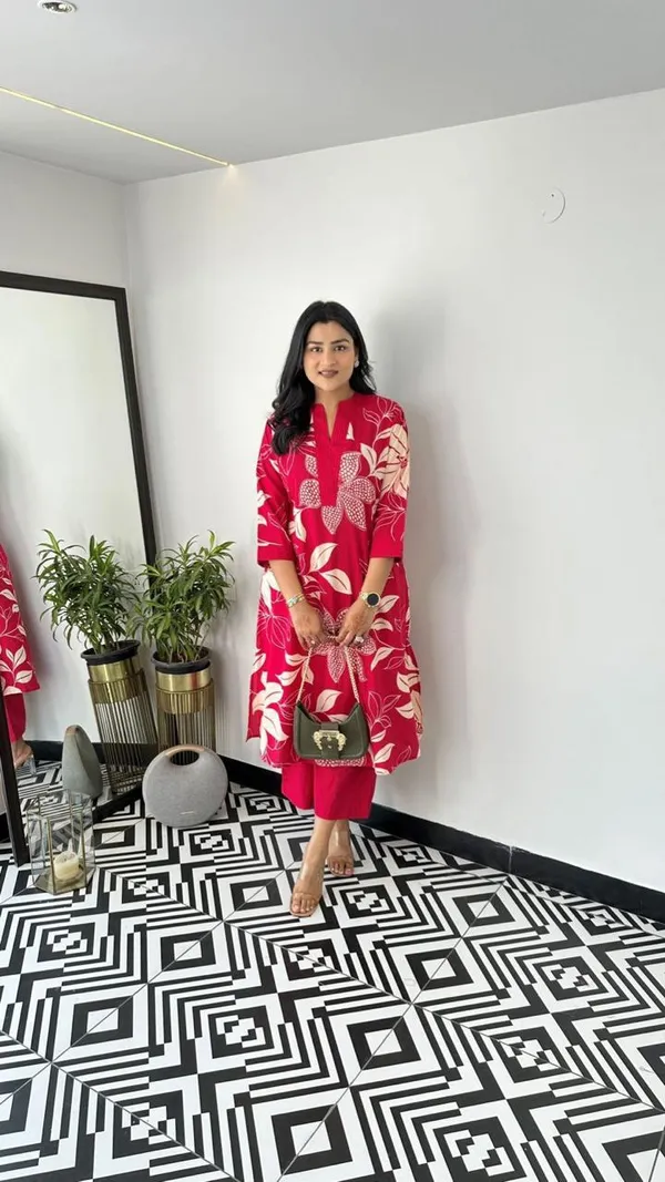Red_Floral_Printed_Kurta_Pant_Set_For_Women