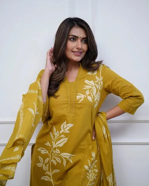 Yellow_Heavy_Pure_Cotton_Printed_Ethnic_Suit_Set_For_Women