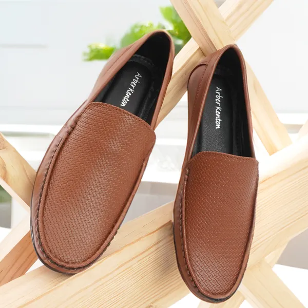 Tan_Synthetic_Excellent_Embossed_Design_Loafers_For_Men