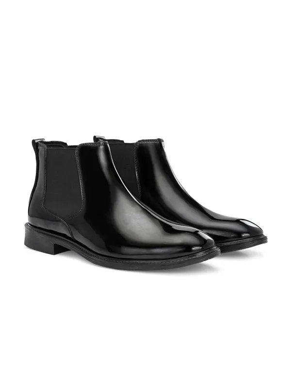 Chelsea_Patent_Black_Dress_shoe_with_premium_design_and_comfort