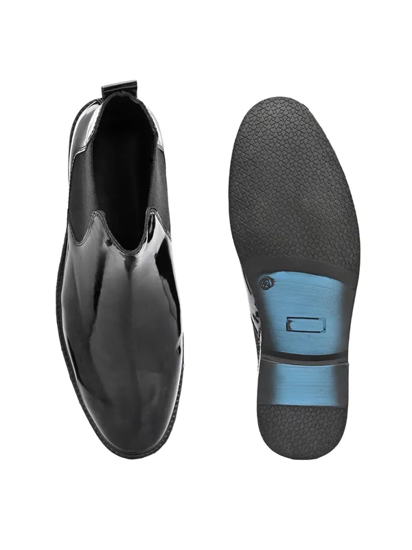Chelsea_Patent_Black_Dress_shoe_with_premium_design_and_comfort