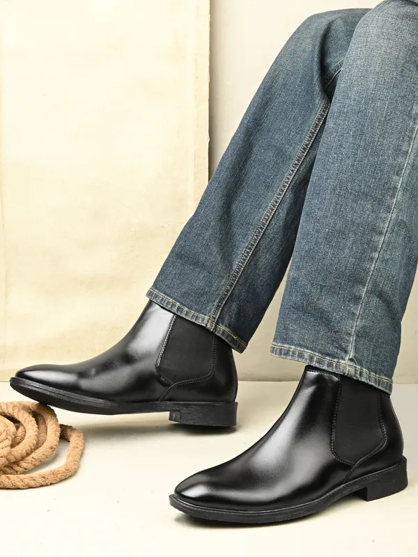 Chelsea_Matt_Black_Dress_shoe_with_premium_design_and_comfort