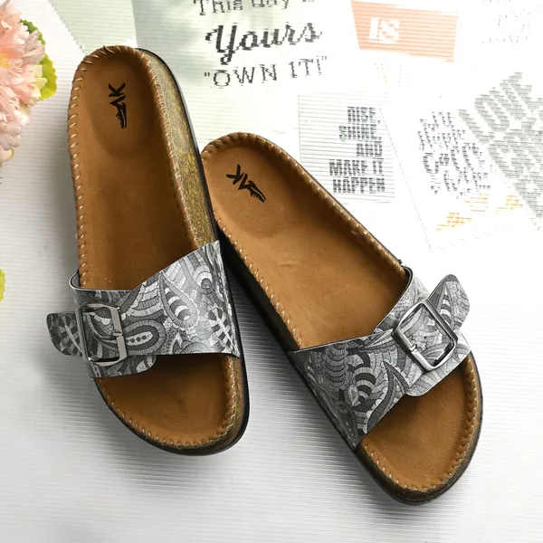 Premium_Trending_Stylish_And_Comfortable_Womens_Chappal_With_Elegent_Designs