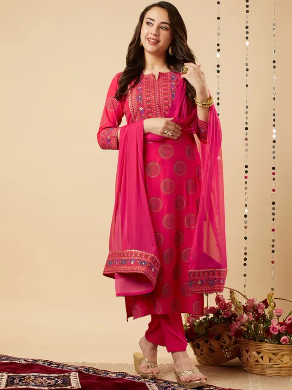 Pink_Rayon_Printed_Kurta_&_Pant_For_Women