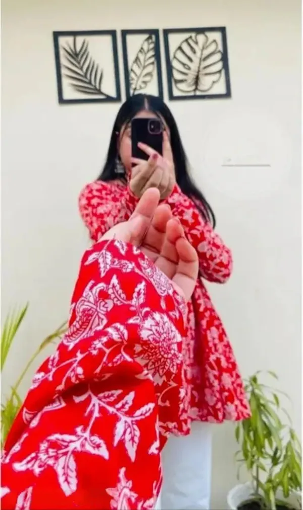 Red_Rayon_Printed_Top__For_Women