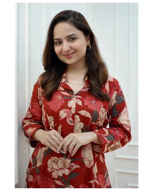 Multicolor_Rayon_Kurti_With_Pant_Printed_For_Women