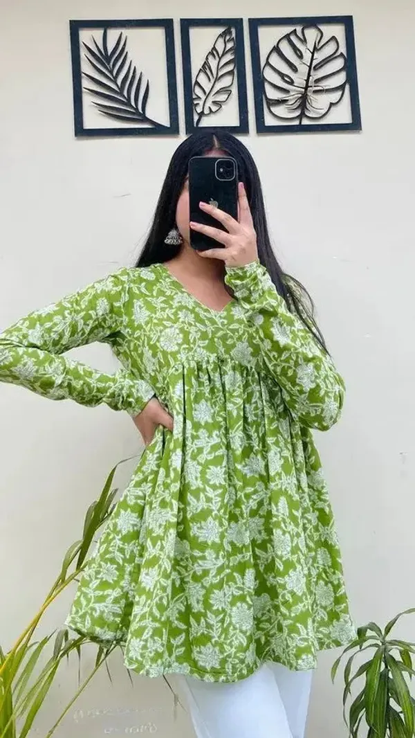 Green_Rayon_Printed_Top_For_Women