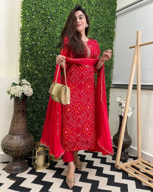 Multicolor_Rayon_Kurti_Pant_With_Dupatta_For_Women