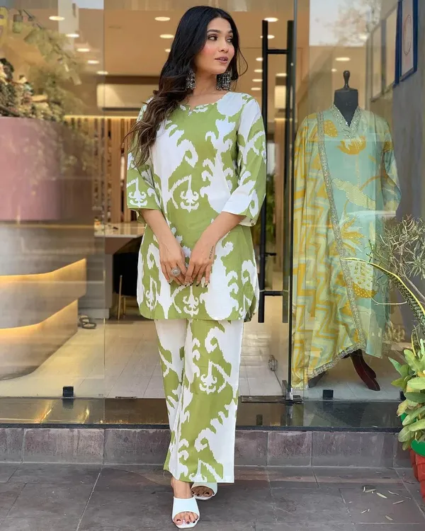 Olive_Green_Rayon_Kurti_With_Pant_Printed_For_Women