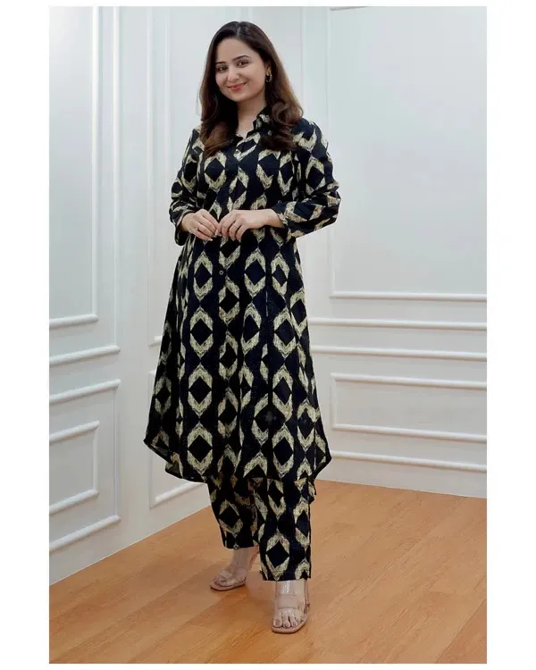 Multicolor_Rayon_Kurti_With_Pant_Printed_For_Women