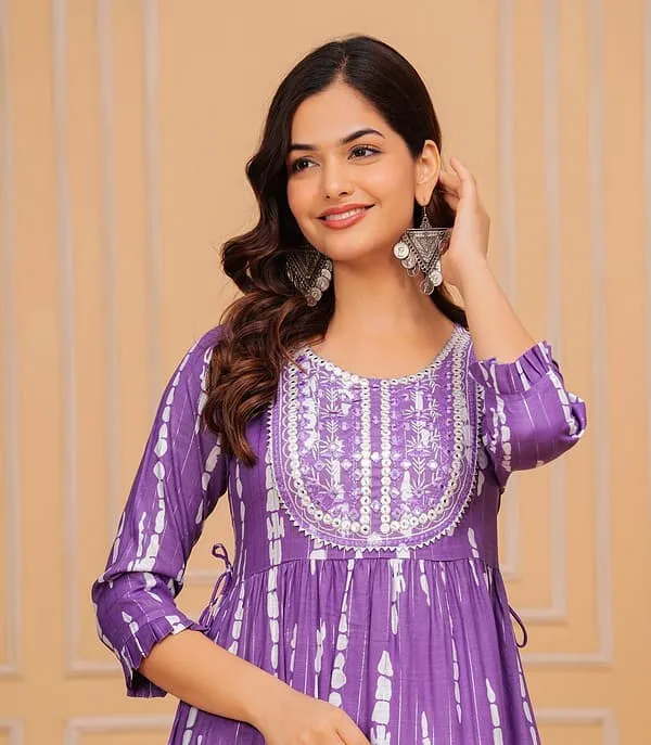Lavender_Long_Lurex_Rayon_Printed_Gown_For_Women