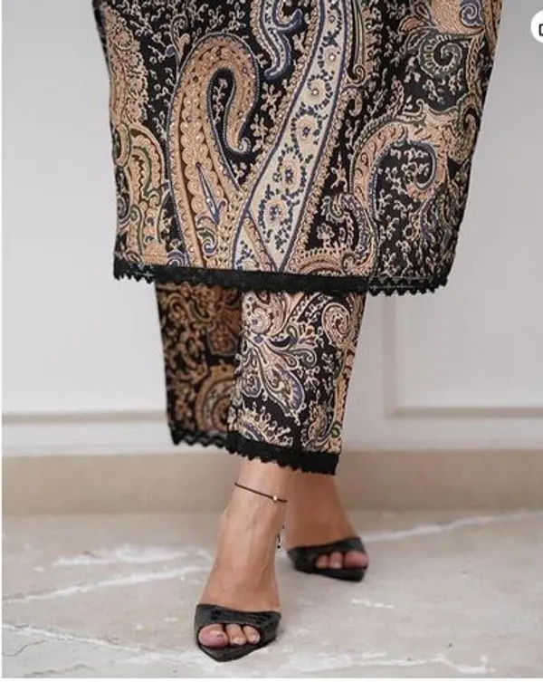 Multicolor_Printed_Rayon_Kurti_With_Pant_For_Women