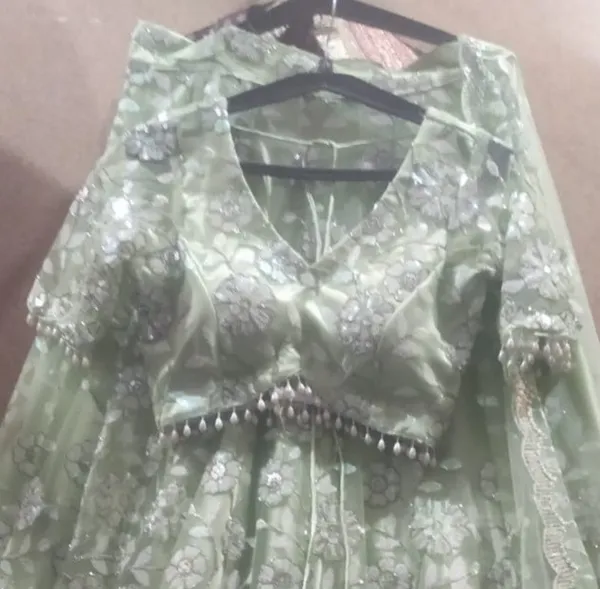 White_Silk_Stylish_Beading_Lace_For_Saree,_Suit,_Lehenga,_Blouse,_Art_&_Craft_(8Mtr)