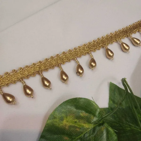 Gold_Lace_For_Saree,_Dresses_Embellishment,_Fashion_Designing,_Art_&_Craft_(4_Mtr)