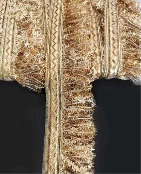 Gold_Silk_Stylish_Ruffled_Lace_For_Saree,_Suit,_Lehenga,_Blouse,_Art_&_Craft_(9_Mtr)