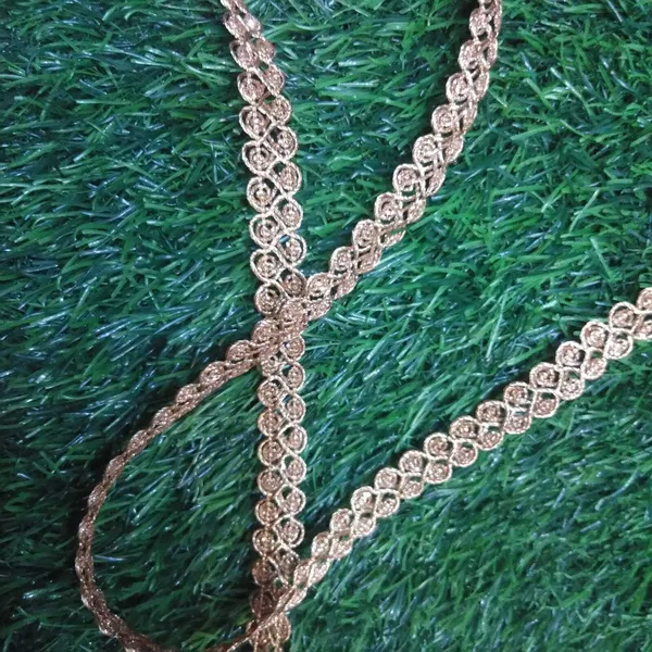 Gold_Polyester_Stylish_Edging_Lace_For_Saree,_Suit,_Lehenga,_Blouse,_Art_&_Craft