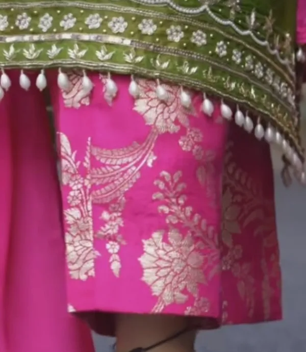 Beige_Silk_Stylish_Beading_Lace_For_Saree,_Suit,_Lehenga,_Blouse,_Art_&_Craft_(4_Mtr)