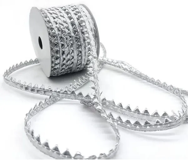 Silver_Nylon_Stylish_Edging_Lace_For_Saree,_Suit,_Lehenga,_Blouse,_Art_&_Craft_(40_Mtr)