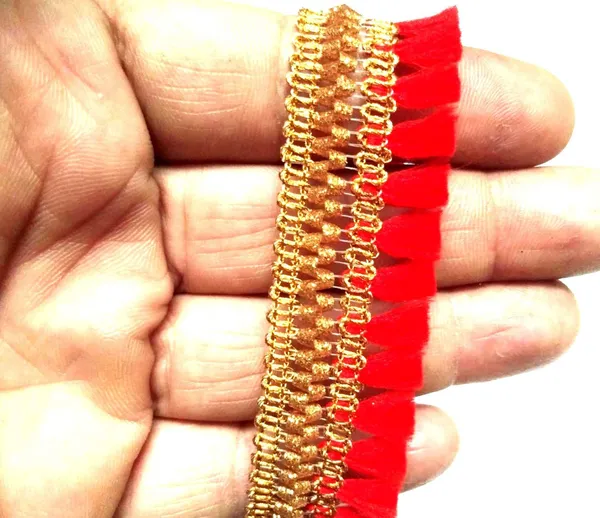 Red_Nylon_Stylish_Floral_Lace_For_Saree,_Suit,_Lehenga,_Blouse,_Art_&_Craft