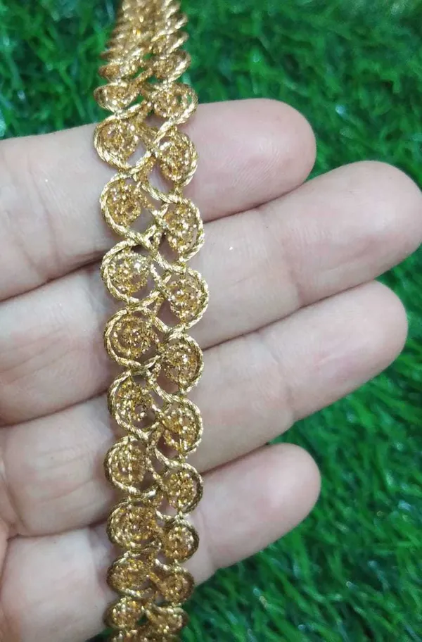 Golden_Handwork_Lace_For_Bridal_Lehenga_Saree_Dupatta_Anarkali_Border_Decor_(18_Mtr)
