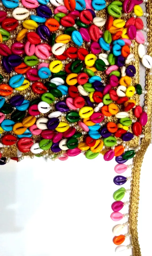 Multicolor_Shell_Cowrie_Kodi_Latkan_Lace_For_Dress,_Diy_Craft_Decorations_(9_Mtr)