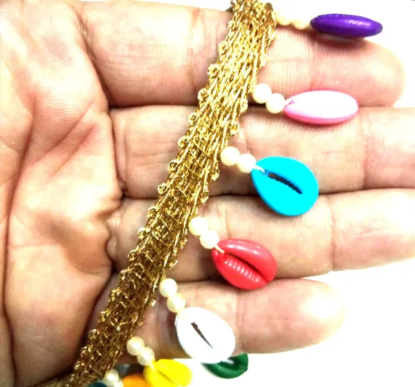 Multicolor_Shell_Cowrie_Kodi_Latkan_Lace_For_Dress,_Diy_Craft_Decorations_(9_Mtr)