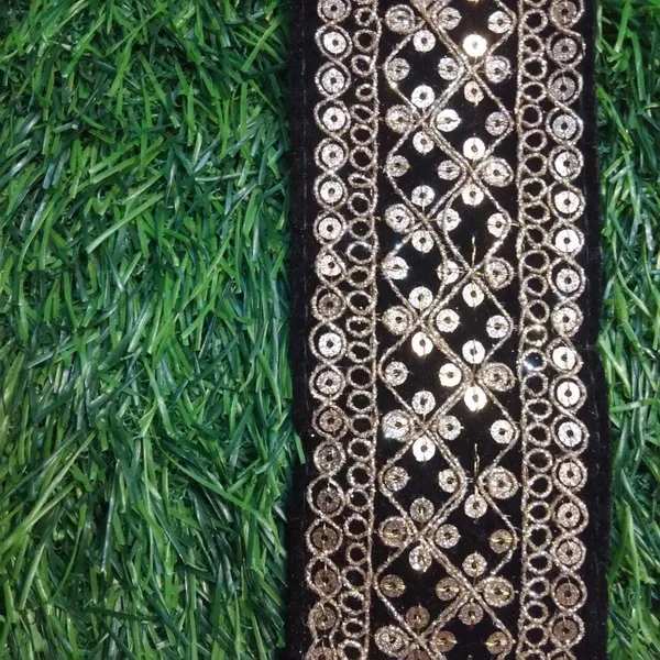 Black_&_Gold_Velvet_Stylish_Stiff_Lace_For_Saree,_Suit,_Lehenga,_Blouse,_Art_&_Craft_(9_Mtr)