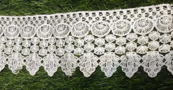 White_Edging_Embroidery_Lace_For_Dress,_Curtains,_Diy_Art_(5_Mtr)