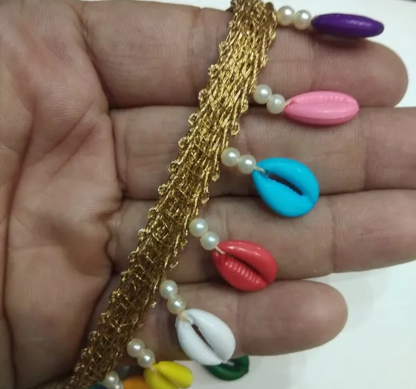 Multicolor_Shell_Cowrie_Kodi_Latkan_Lace_For_Dress,_Diy_Craft_Decorations_(7_Mtr)