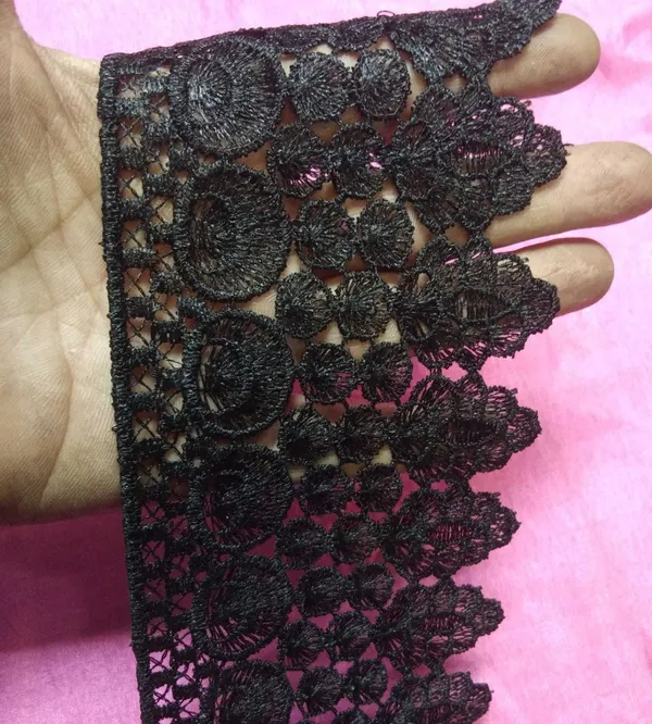 Edging_Embroidery_Border_Lace_For_Frocks,_Saree,_Dresses,_Curtains_Decoration