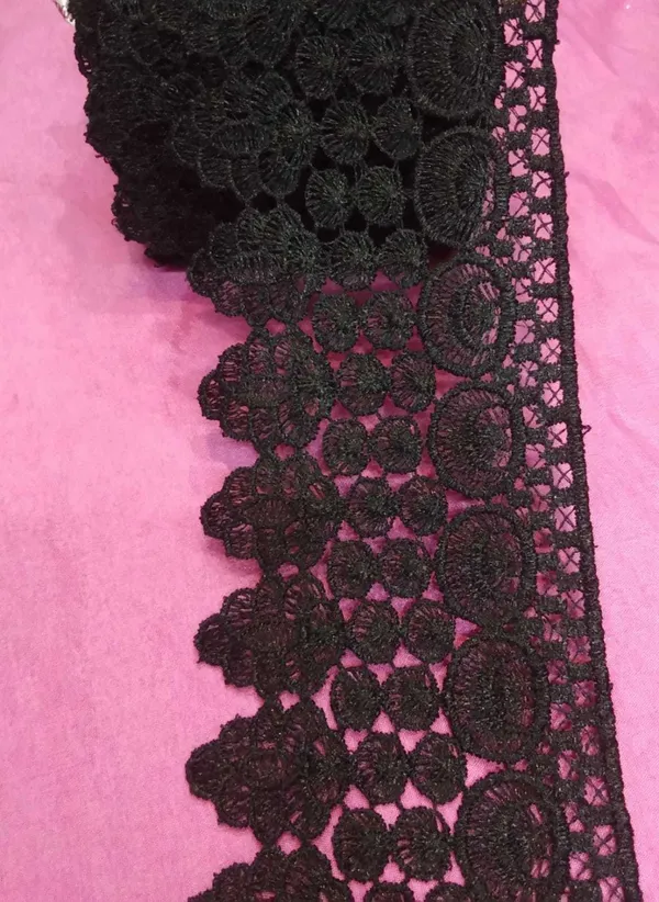 Edging_Embroidery_Border_Lace_For_Frocks,_Saree,_Dresses,_Curtains_Decoration