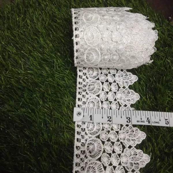 White_Edging_Embroidery_Edging_Lace_For_Frocks,_Saree,_Dresses,_Curtains_Decoration