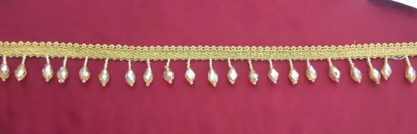 Gold_Silk_Stylish_Beading_Lace_For_Saree,_Suit,_Lehenga,_Blouse,_Art_&_Craft