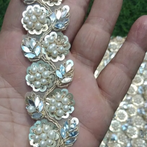 Gold_Silk_Stylish_Floral_Lace_For_Saree,_Suit,_Lehenga,_Blouse,_Art_&_Craft