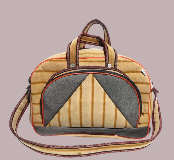 Spanish_Red_Washable_Multipurpose_Duffle_Wheel_Traveling/Luggage/Picnic/StoragePolyester_Bag_With_1_Front_Stylish_Pocket_With_Max_Durability_(_13"X18"_)