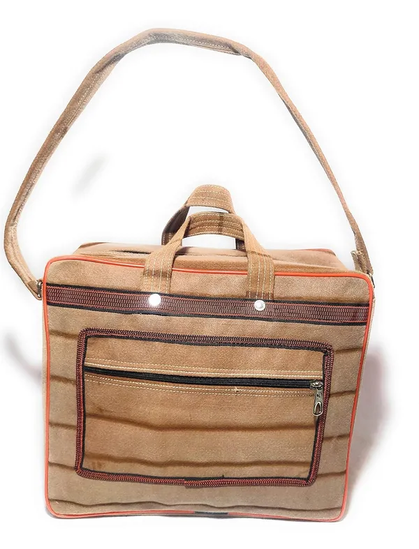 Spanish_Red_Washable_Multipurpose_Square_Mini_Traveling/Luggage/Picnic/Tools_StoragePolyester_Bag_With_1_Front_Pocket_With_Maximum_Durability_(_14"X16"_)