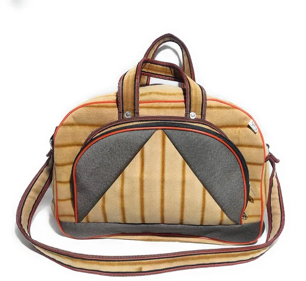 Spanish_Red_Washable_Multipurpose_Duffle_Wheel_Traveling/Luggage/Picnic/StoragePolyester_Bag_With_1_Front_Stylish_Pocket_With_Max_Durability_(_13"X18"_)