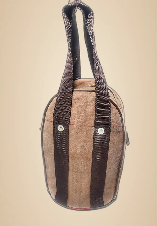 Spanish_Red_Daily_Use_School_And_Office_Round_TiffinPolyester_Bag_Durable_Lunch_TiffinPolyester_Bag_With_Feature_Of_Temperature_Maintain_(_11"X7"_)