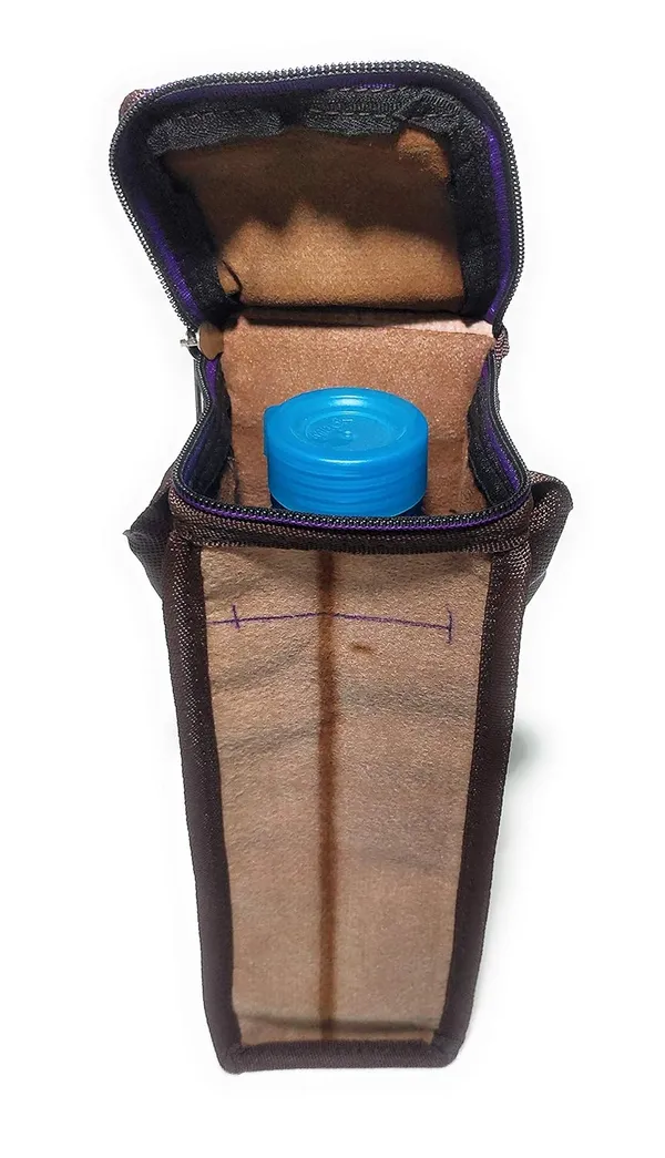Spanish_Red_Daily_Use_1L_School_And_Office_Round_Zipper_Bottle_CoverPolyester_Bag_Durable_With_Feature_Of_Temperature_Maintain_(_5"X10"_)