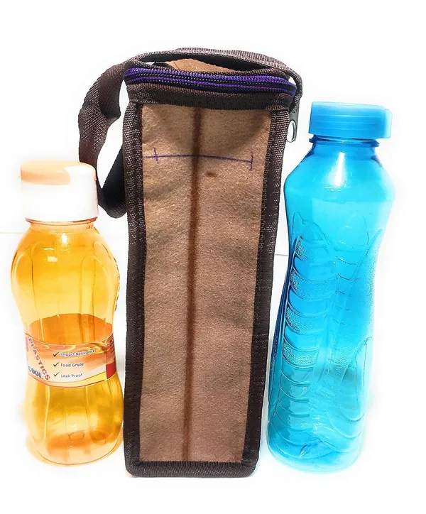 Spanish_Red_Daily_Use_1L_School_And_Office_Round_Zipper_Bottle_CoverPolyester_Bag_Durable_With_Feature_Of_Temperature_Maintain_(_5"X10"_)