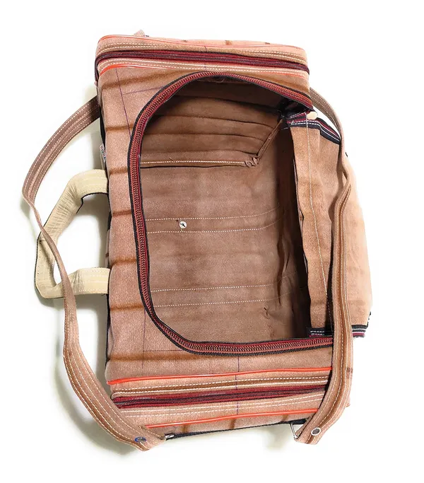 Spanish_Red_Washable_Duffle_Travelling_Luggage_Durable_Polyester_Bag_With_2_Full_Side_Pocket_(_12"X12"_)